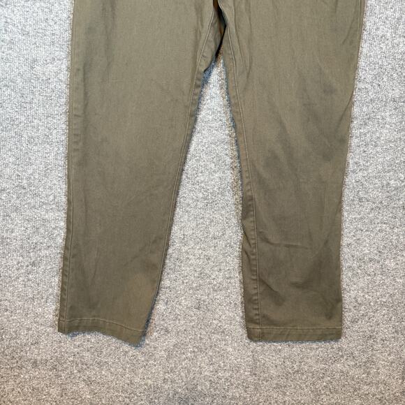 Lee Pants Mens 30x29 Green Extreme Comfort MVP Relaxed Fit Chinos Stretch - Picture 3 of 12